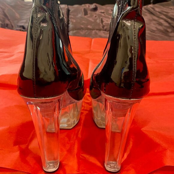 MAYA SHOES OF HOLLYWOOD BLACK PATENT LEATHER CLEAR SOLE PLATFORM BOOTS - Picture 5 of 11